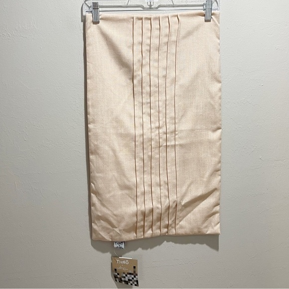 THROW BY MARLO LORENZ Frosted Almond/Gold Foil LORI Pleated Pillow Cover - Picture 1 of 5